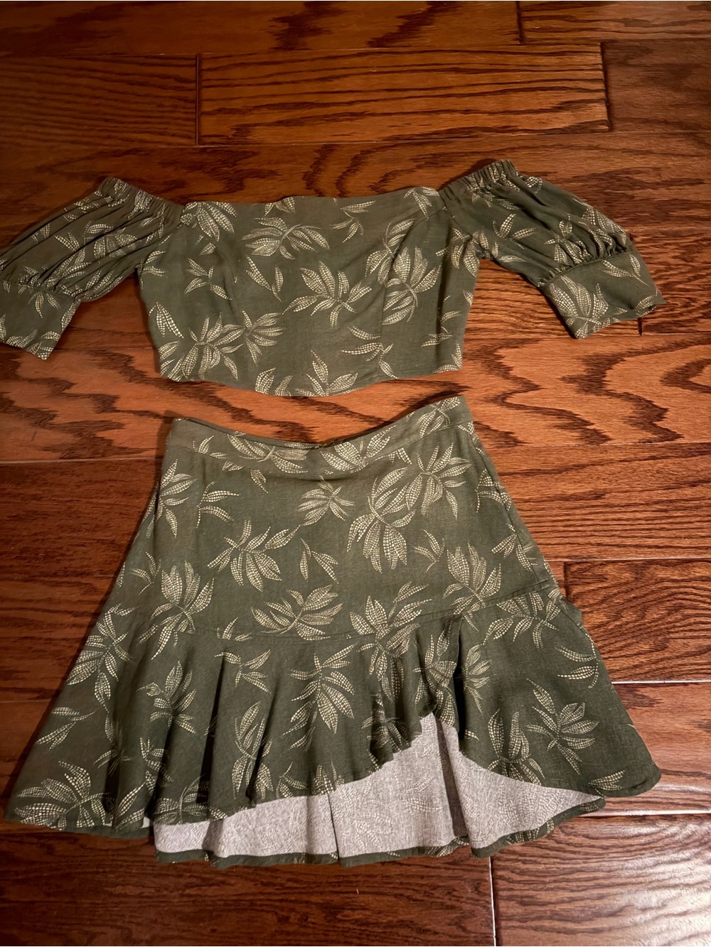 Le Lis Olive Green Floral Mini Skirt - Flared Hem & Off Shoulder Crop Top